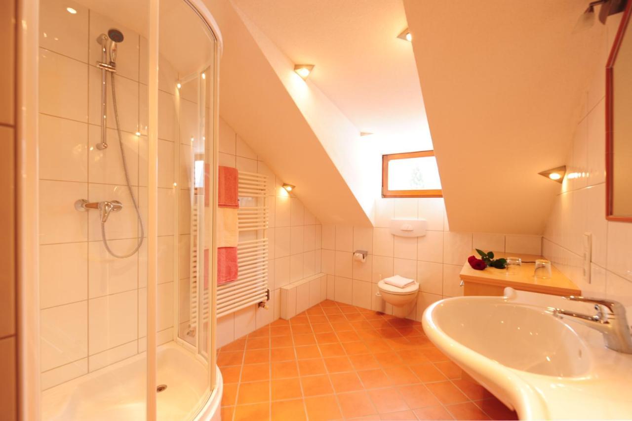 Haus Enzian Bed and Breakfast Sankt Anton am Arlberg Kamer foto